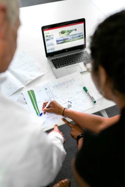 The Contractor Guide. Why Hire a contractor